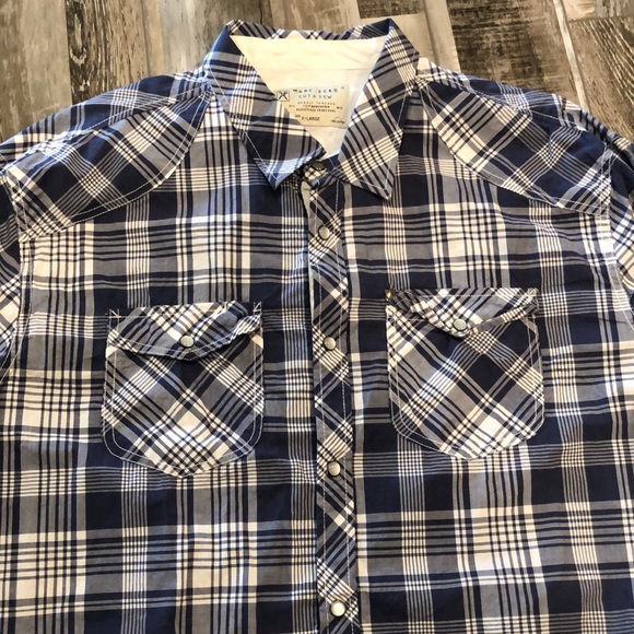 NEW Men’s Mark Ecko Cut & Sew Button Down - Picture 2 of 9